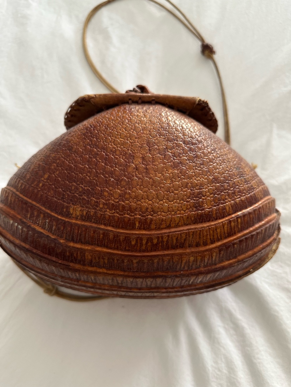Vintage armadillo purse, purchased in 1968 - Picture 15 of 17